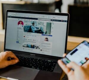 jak reklamować firmę na facebooku